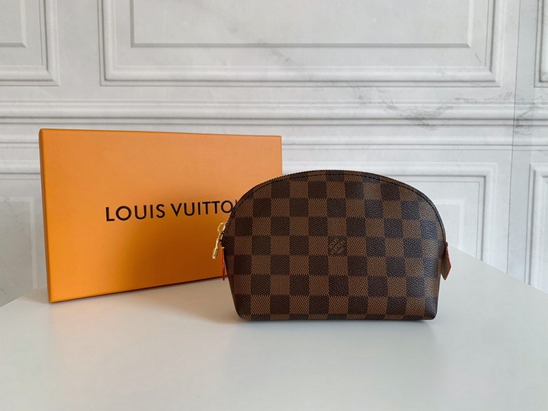 LV Wallets 326